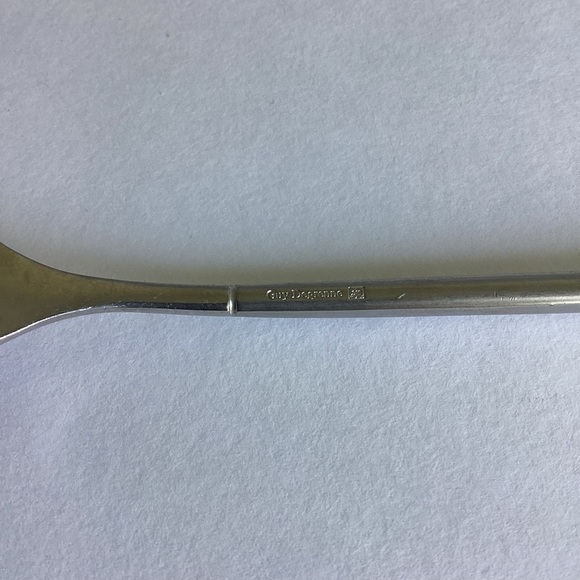 Guy Degrenne Flatware Set of 8 Forks - Picture 2 of 11